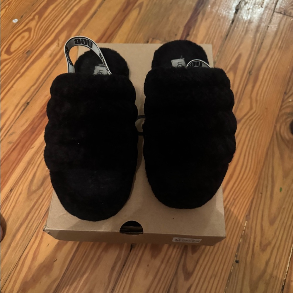 UGG Black Fuzzy Slides